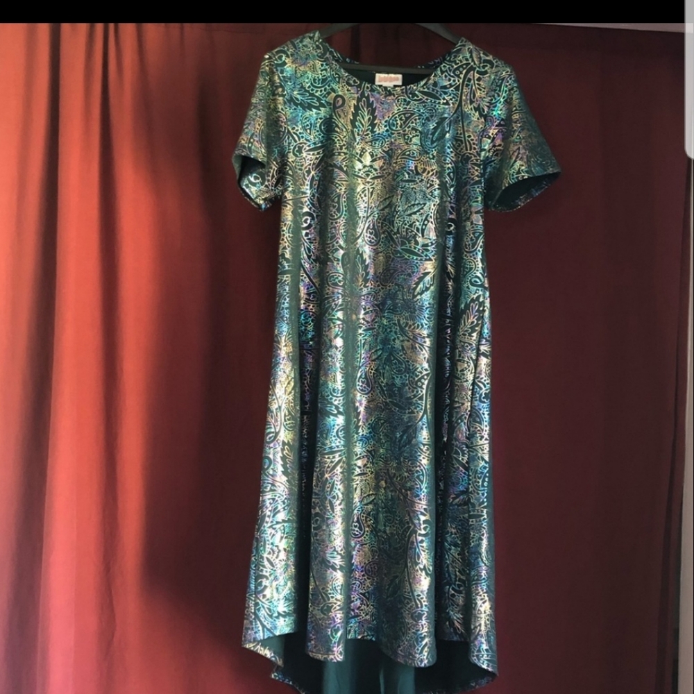 LulaRoe Shimmery Paisley Carly Tshirt Dress Size XS